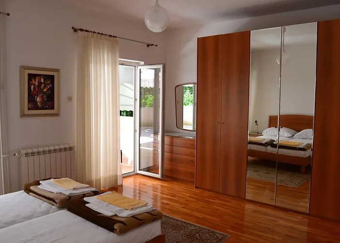 아파트 Monfiorenzo *