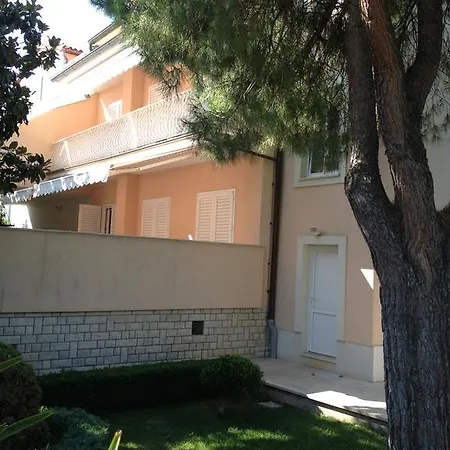 Апартаменты Monfirenzo