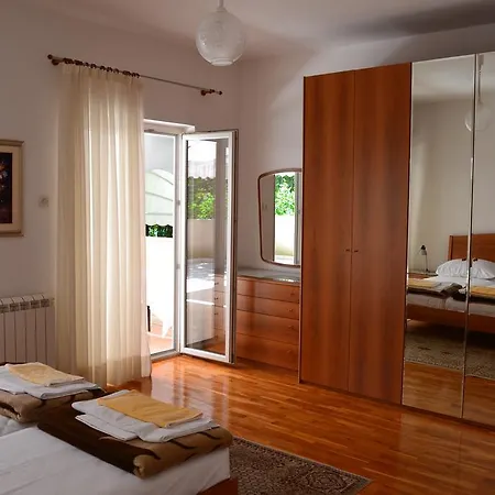 Апартаменты Monfirenzo *